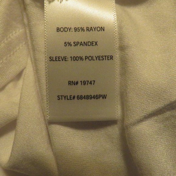 Pioneer Woman white dress with floral flared sleeves, Size XXXXL(24) - Picture 8 of 8